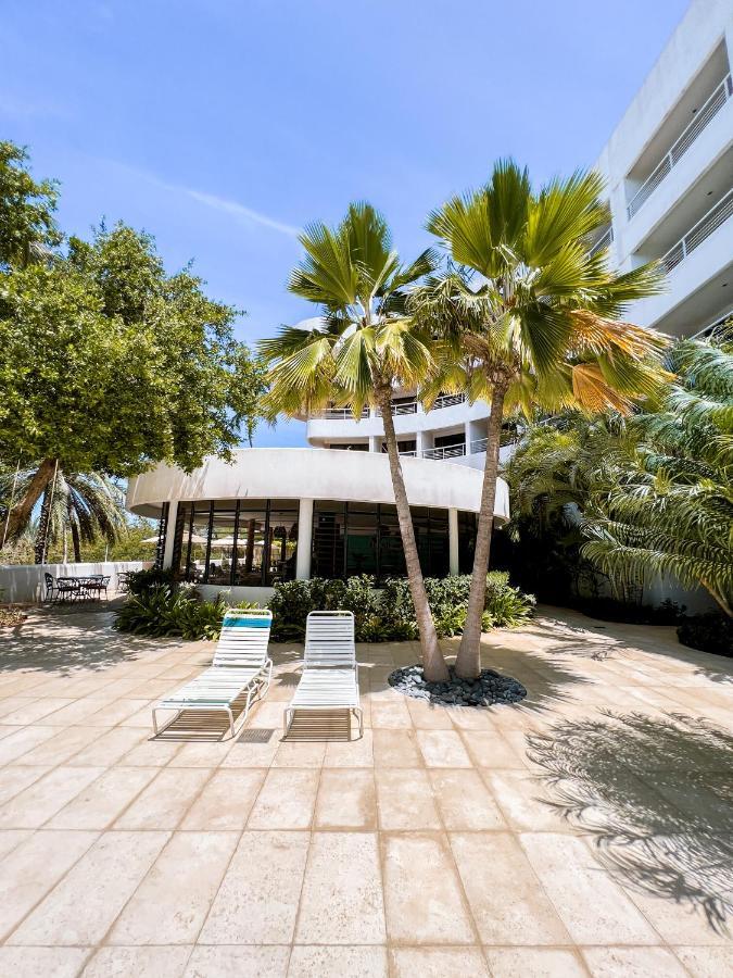 Hotel California Playa El Yaque Екстер'єр фото