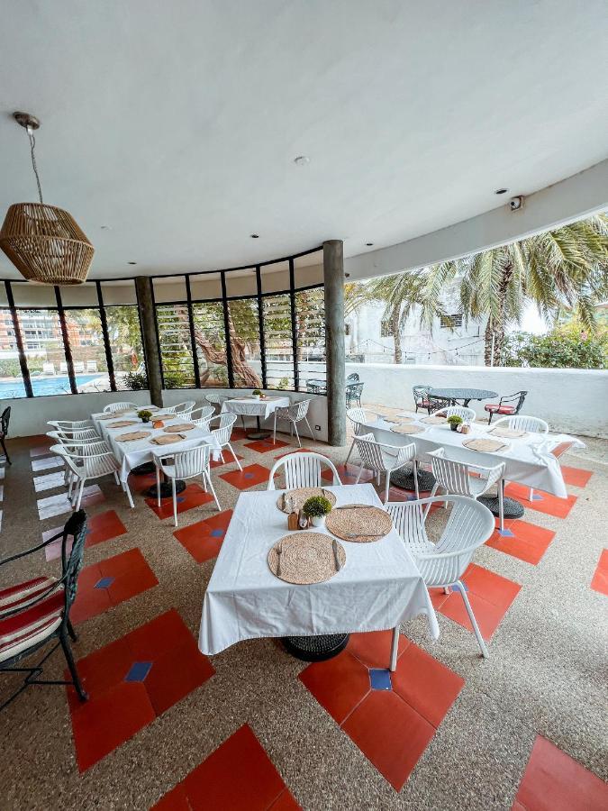 Hotel California Playa El Yaque Екстер'єр фото